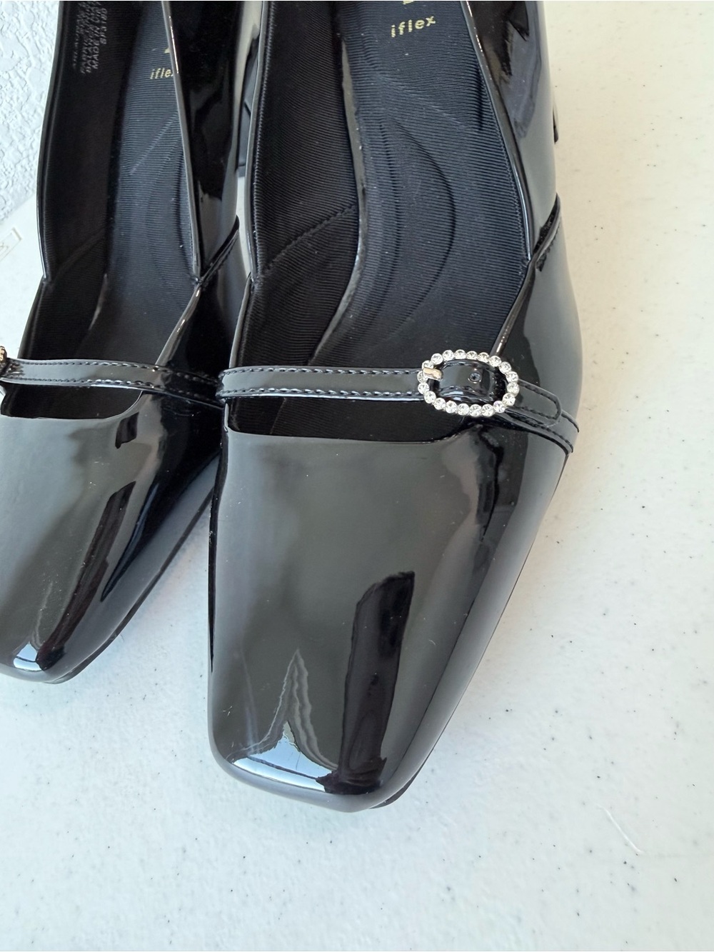 Anne Klein "Lexington" Black Patent Leather Block Heel - Picture 4 of 11